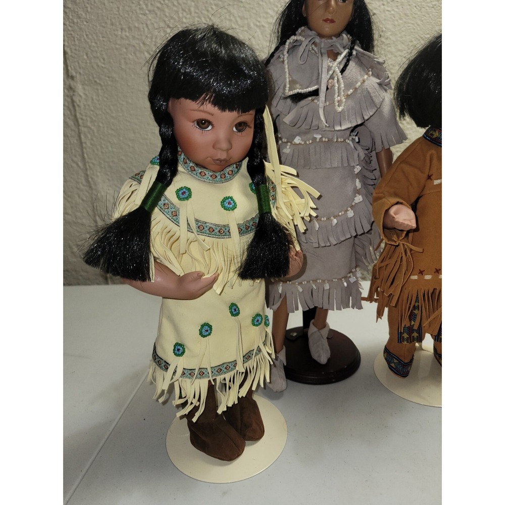 Porcelain Native American Doll Figures Lot Of 4 - Picture 10 of 11